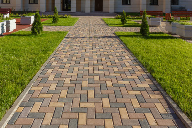 Best Local Driveway Pavers  in Redwood, OR
